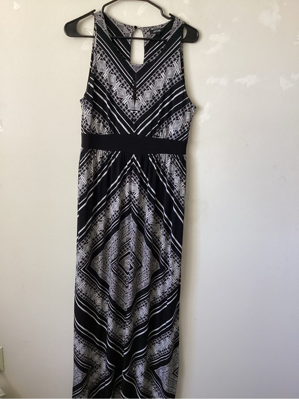 Black & White Geometric Sleeveless Maxi Dress